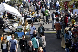 Maiensonntag in der Rheder Innenstadt